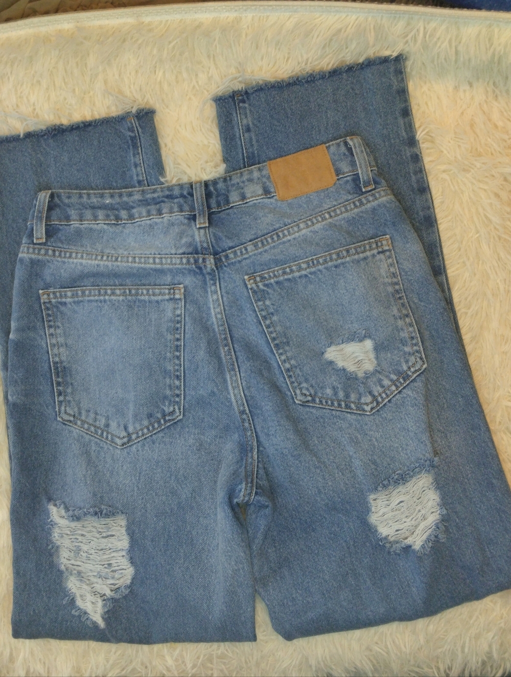 ZARA Ripped Mom Fit Jean Size 6 - Picture 4 of 10